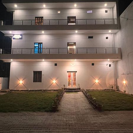 Gulab Residency Hotel Varanasi Exterior photo