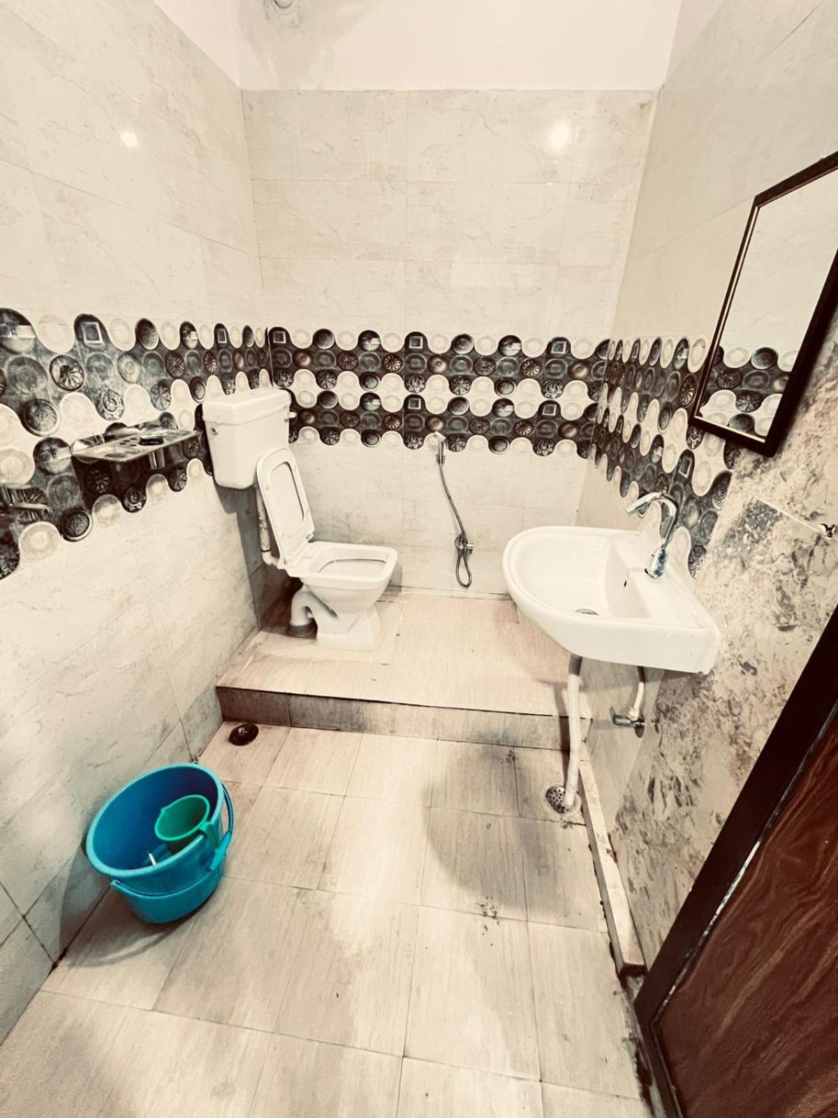 Gulab Residency Hotel Varanasi Exterior photo
